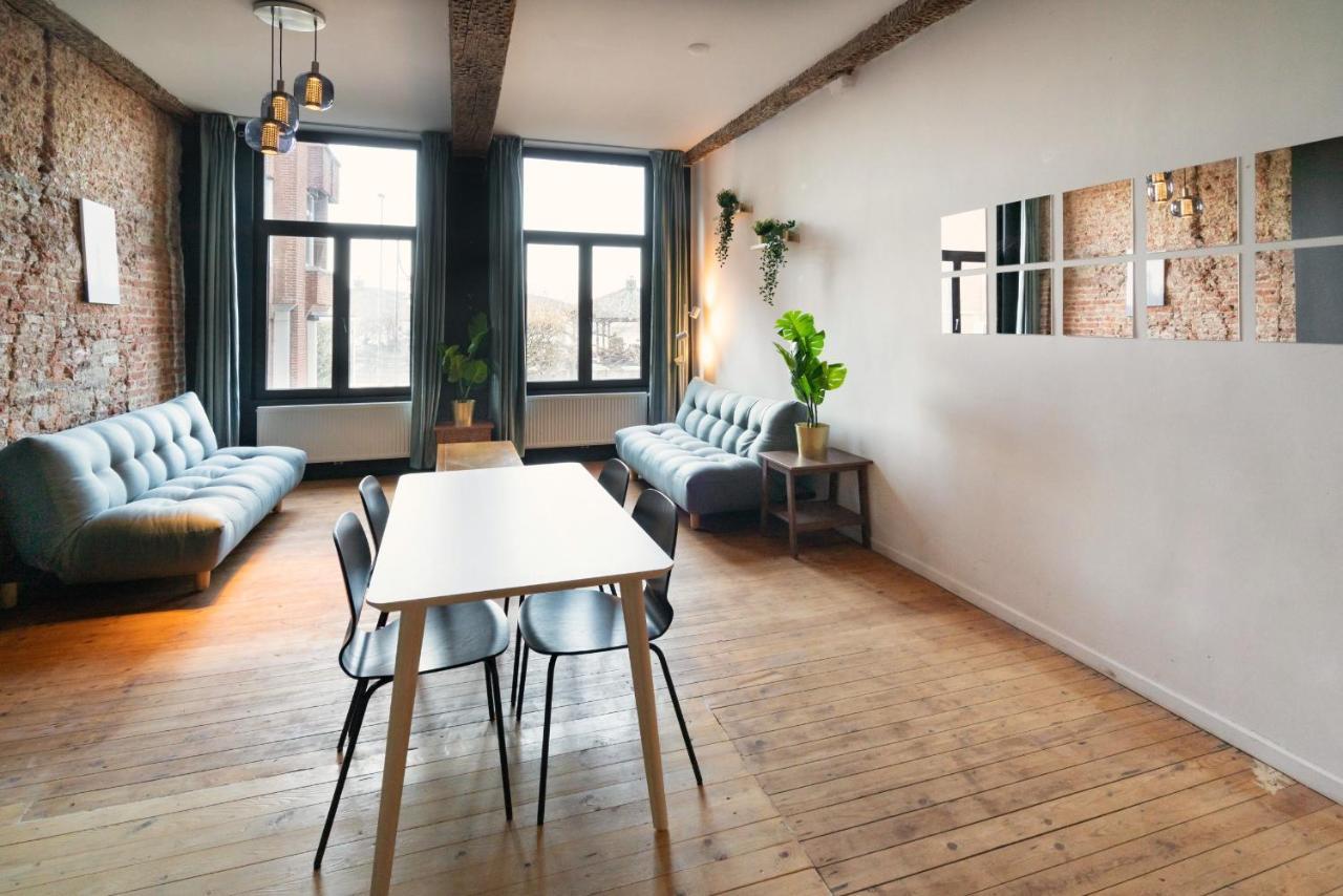 Charming Two-Bedroom River Side Apartment Антверпен Екстер'єр фото