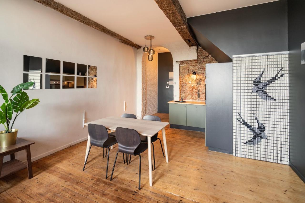 Charming Two-Bedroom River Side Apartment Антверпен Екстер'єр фото