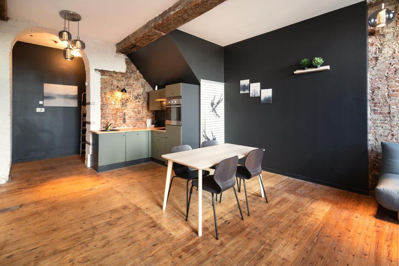 Charming Two-Bedroom River Side Apartment Антверпен Екстер'єр фото