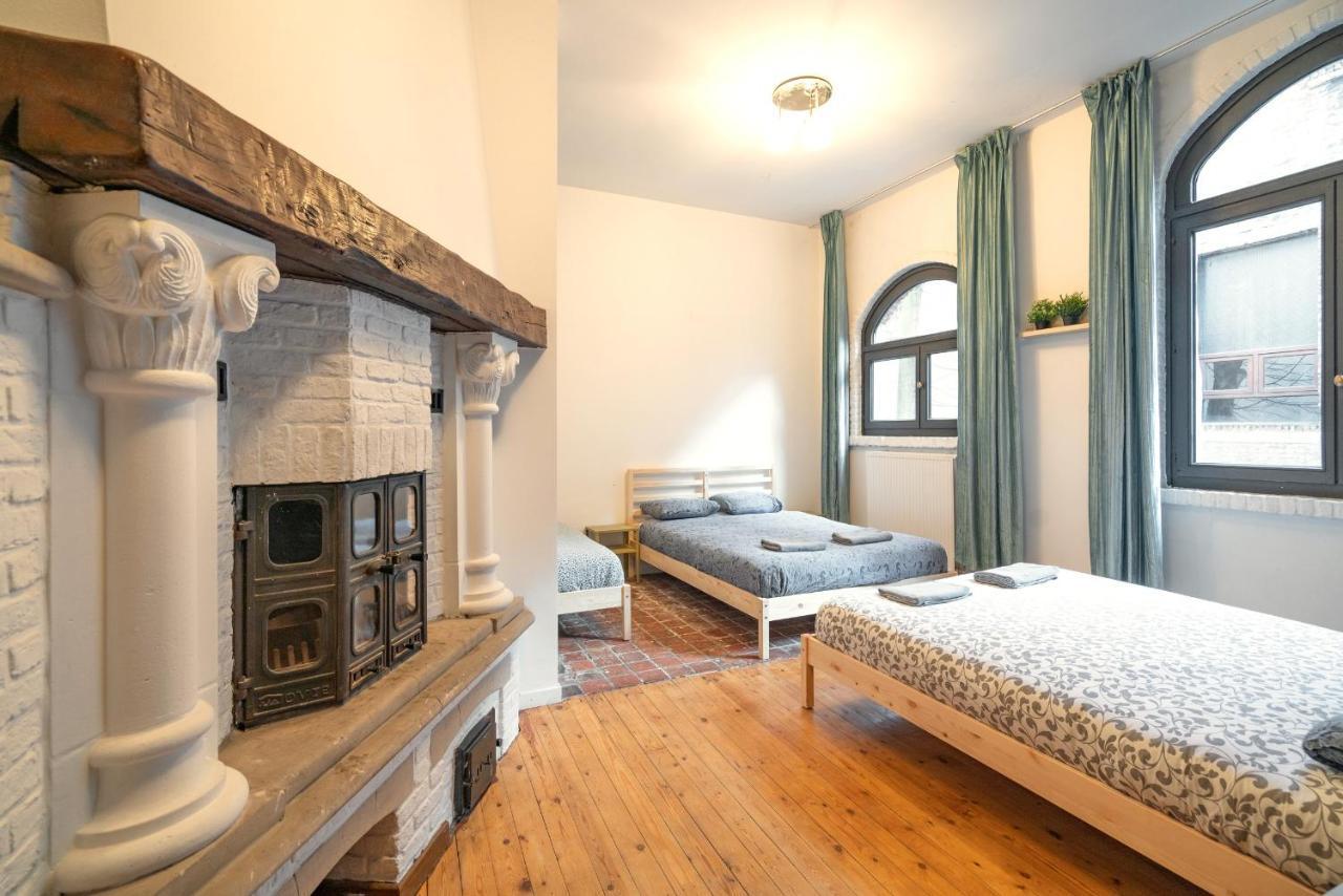 Charming Two-Bedroom River Side Apartment Антверпен Екстер'єр фото