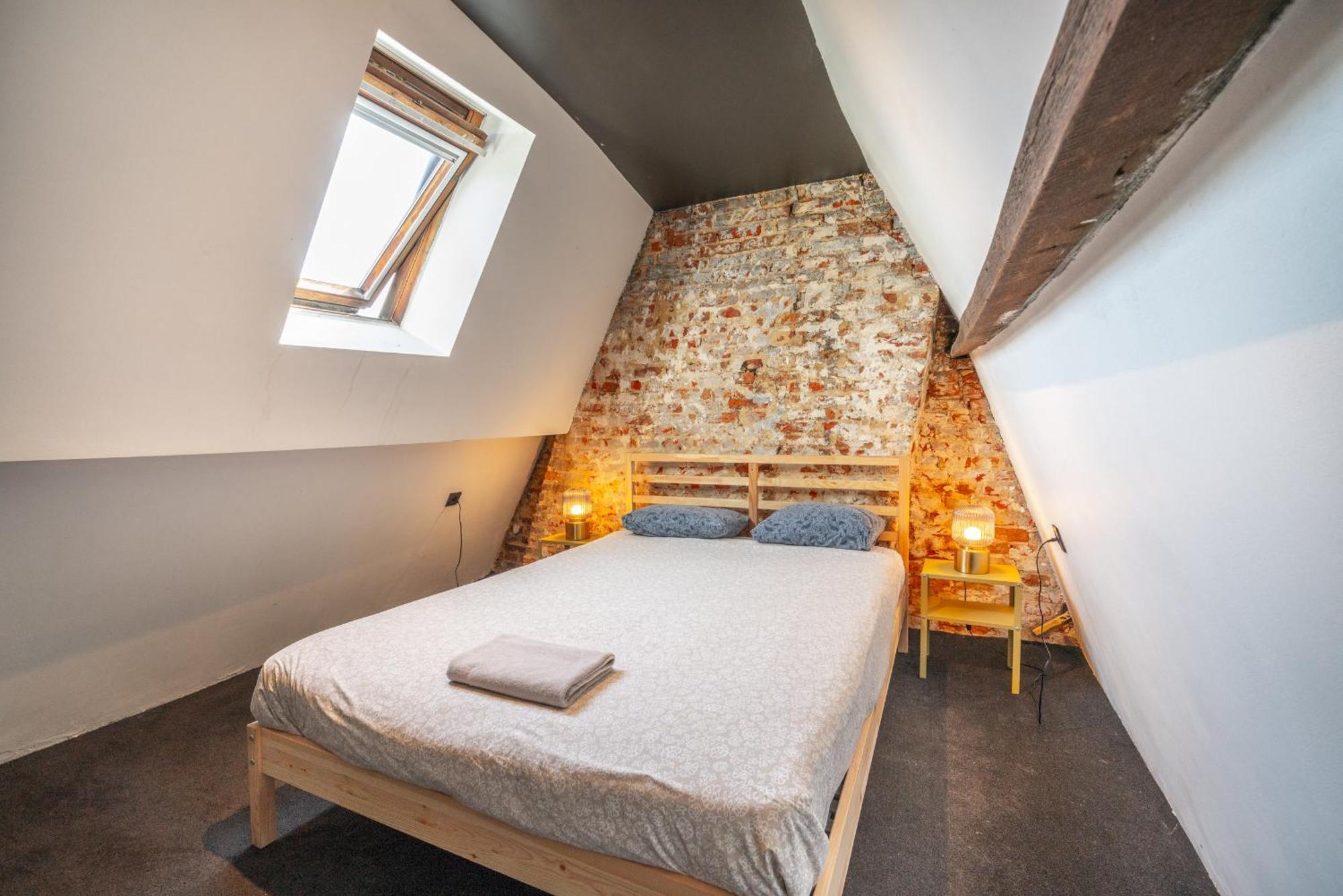 Charming Two-Bedroom River Side Apartment Антверпен Екстер'єр фото