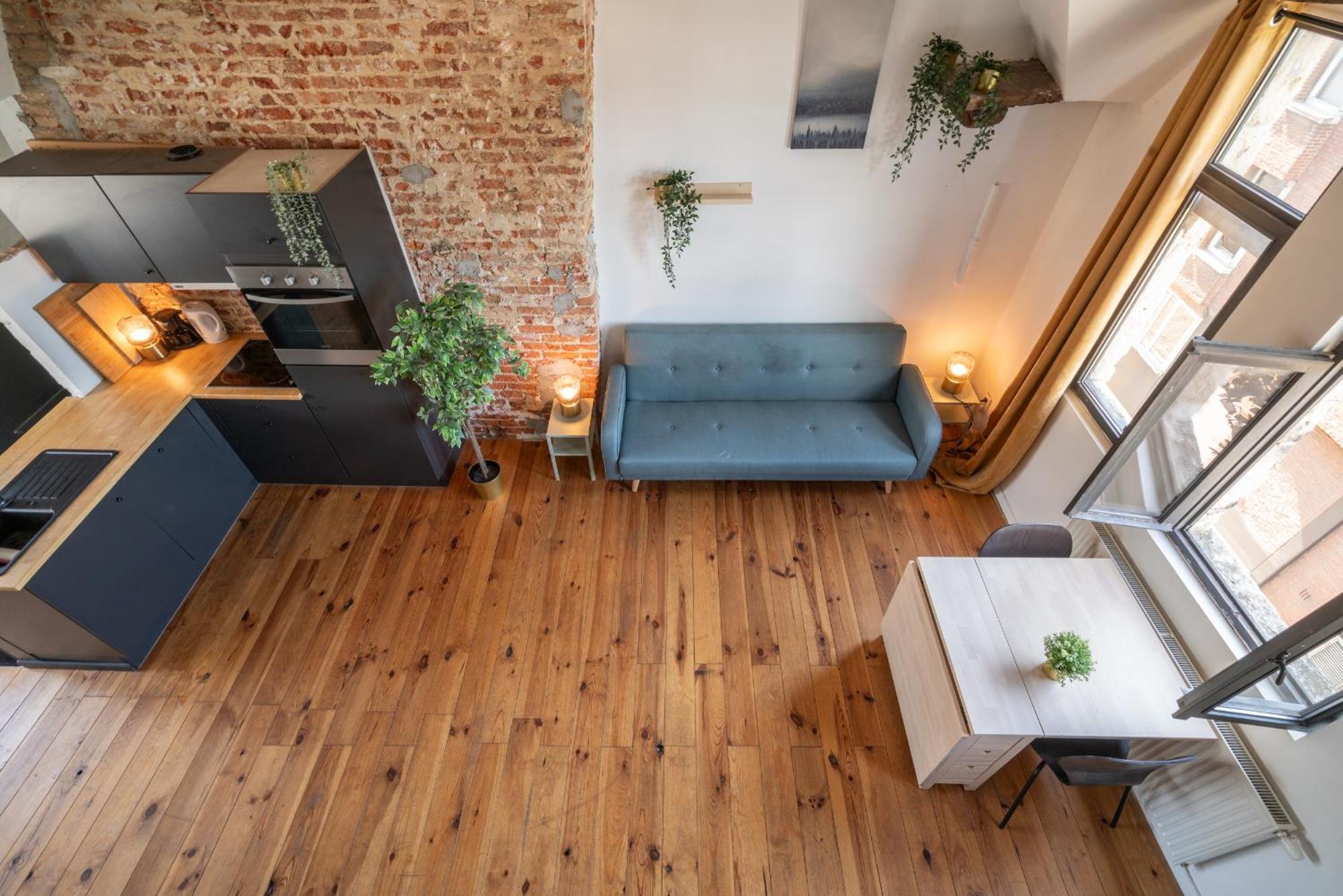 Charming Two-Bedroom River Side Apartment Антверпен Екстер'єр фото